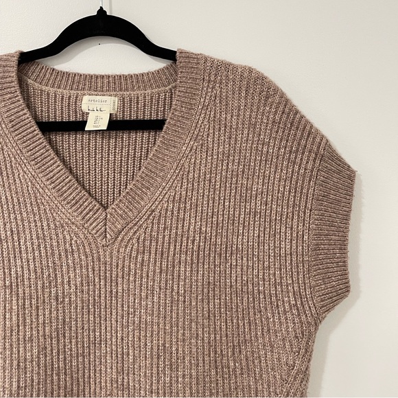 Artelier | Nicole Miller Knit V-neck Sweater Vest Deep Tan Taupe Womens Large - Picture 3 of 7